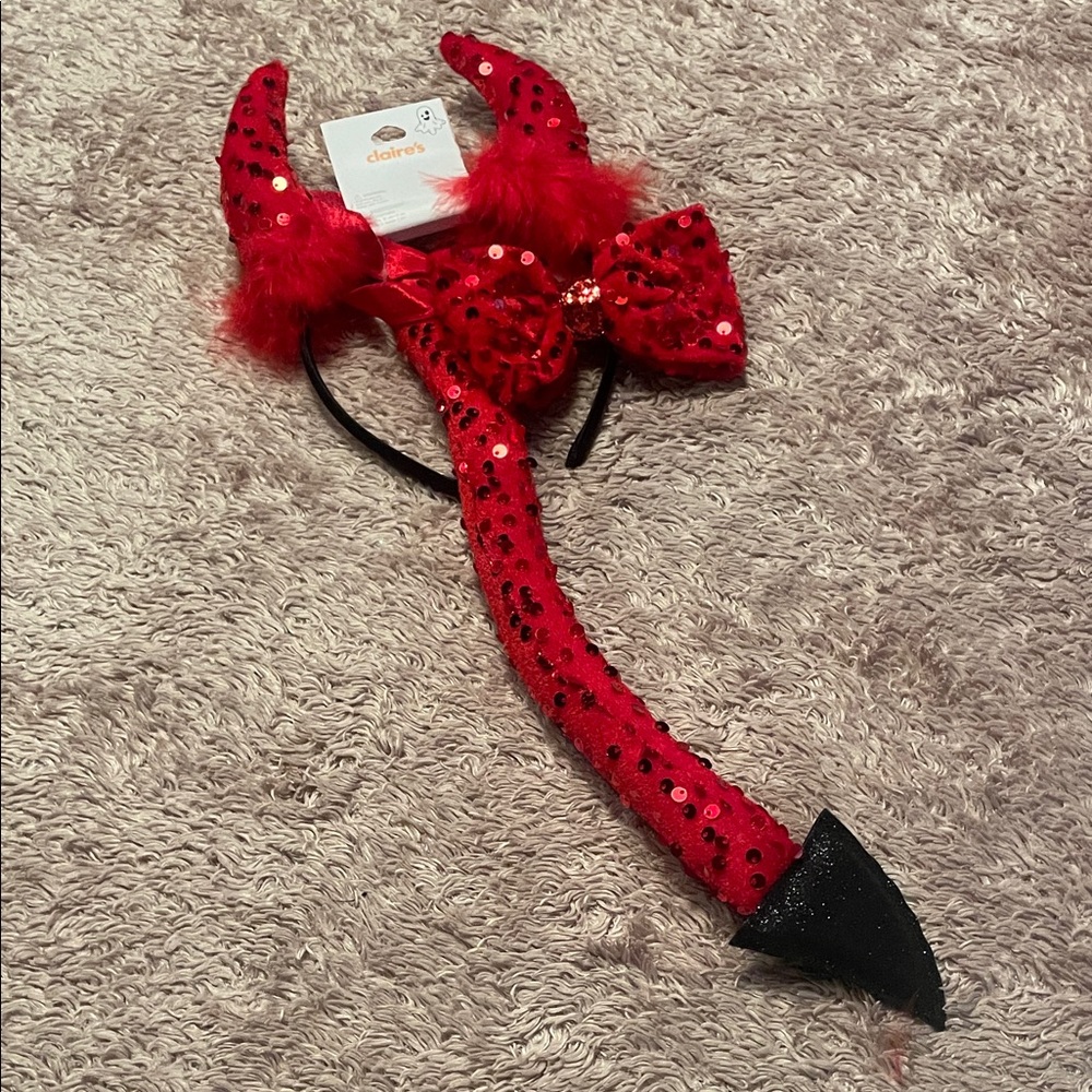 🔥4/$20 NWT Claire’s 3 pc. Devil girl costume accessories